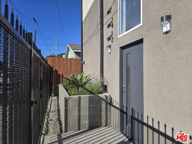 449 W 74th Street, Los Angeles, CA 90003