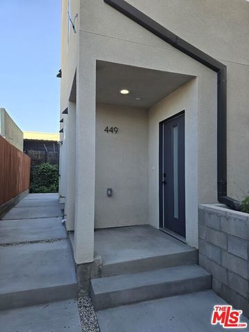 449 W 74th Street, Los Angeles, CA 90003