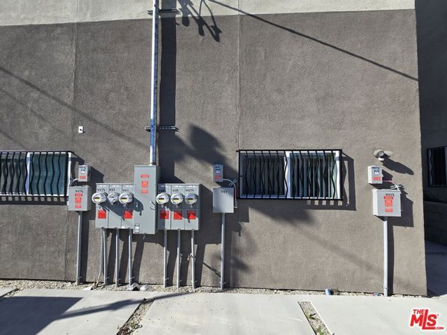 449 W 74th Street, Los Angeles, CA 90003