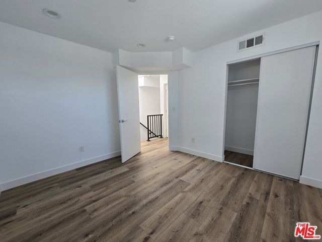 449 W 74th Street, Los Angeles, CA 90003