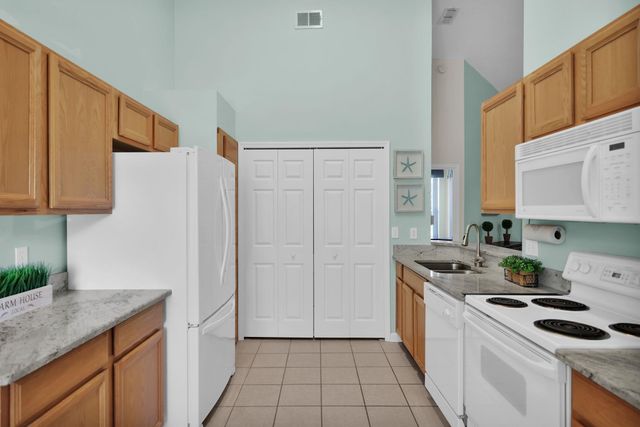 1305 Royal Troon Ln, St Augustine, FL 32086