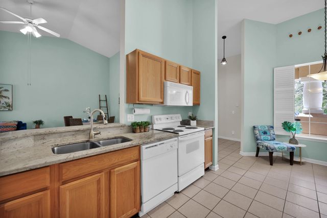 1305 Royal Troon Ln, St Augustine, FL 32086