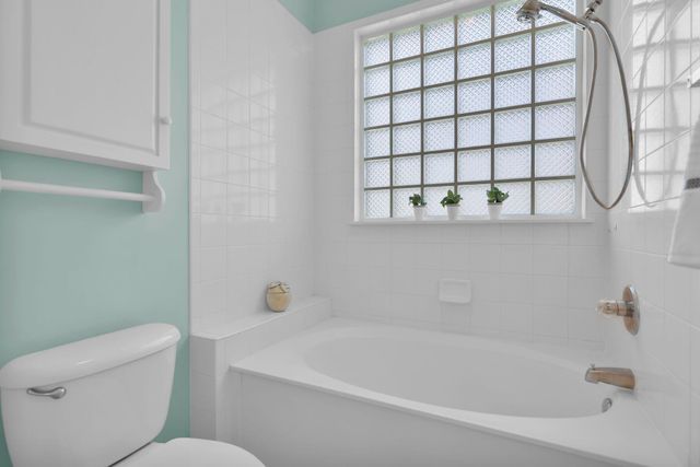 1305 Royal Troon Ln, St Augustine, FL 32086