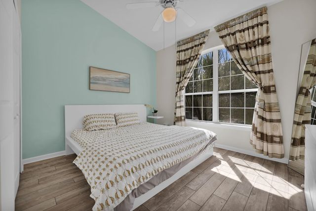 1305 Royal Troon Ln, St Augustine, FL 32086