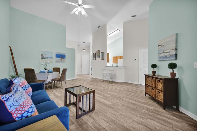 1305 Royal Troon Ln, St Augustine, FL 32086