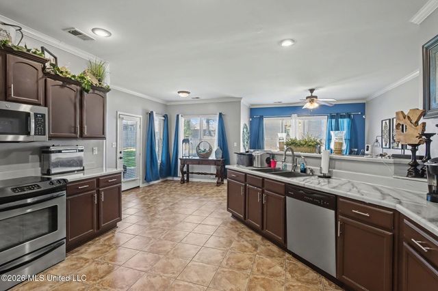 3815 Park Creek Drive, Southaven, MS 38672
