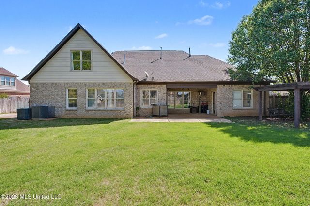 3815 Park Creek Drive, Southaven, MS 38672
