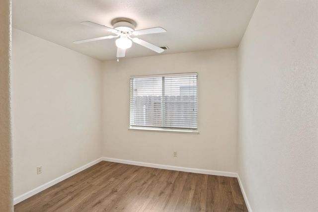 3716 Des Moines Dr, Stockton, CA 95209