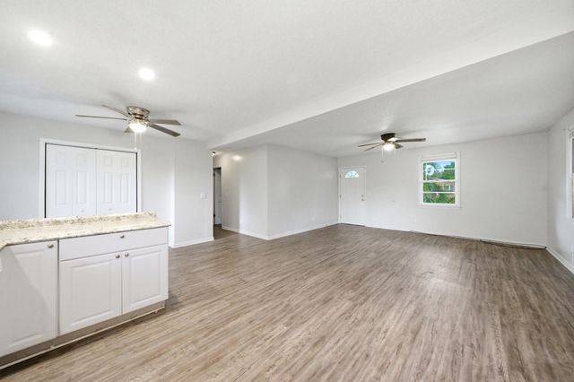 1828 Dellwood Drive, Orangeburg, SC 29115