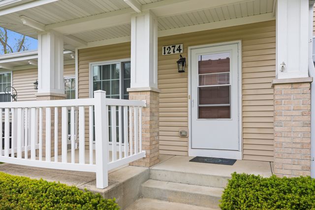 1274 Walnut Glen Drive, Crystal Lake, IL 60014