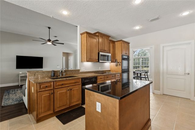 100 Maybird Drive, Kingsland, GA 31548