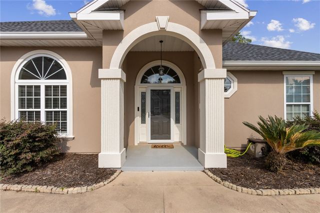 100 Maybird Drive, Kingsland, GA 31548