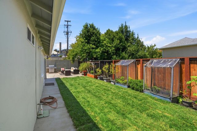 510 Sterling View Avenue, Belmont, CA 94002