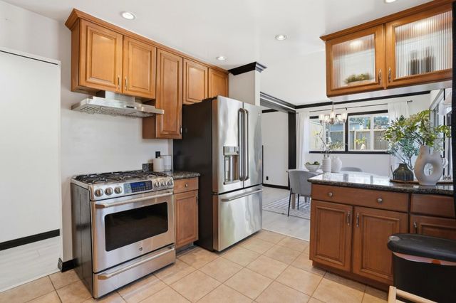 510 Sterling View Avenue, Belmont, CA 94002