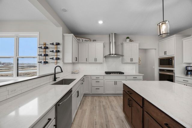 14341 Alder Way, Rosemount, MN 55068