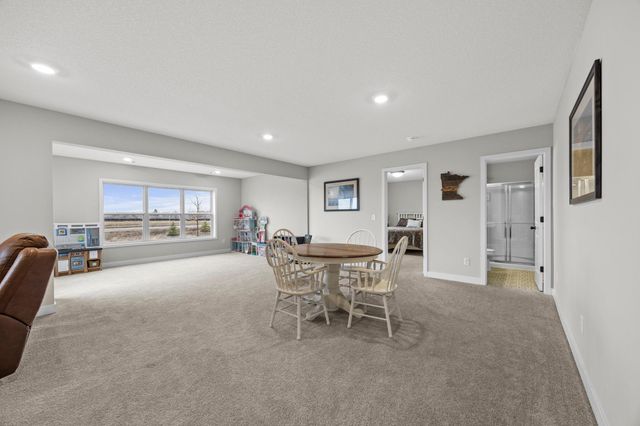 14341 Alder Way, Rosemount, MN 55068