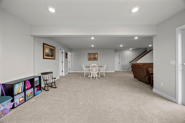 14341 Alder Way, Rosemount, MN 55068