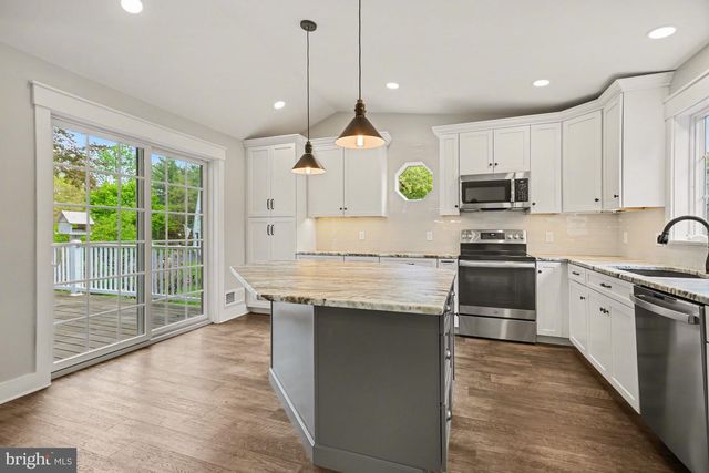51 TROY DR, Lititz, PA 17543