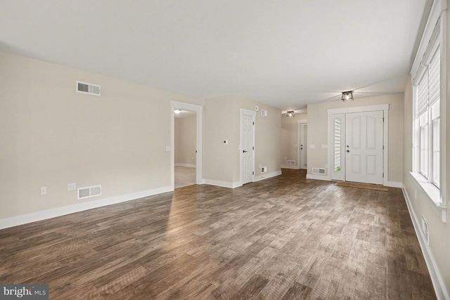51 TROY DR, Lititz, PA 17543