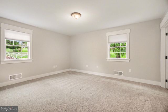 51 TROY DR, Lititz, PA 17543