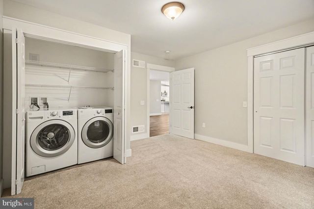 51 TROY DR, Lititz, PA 17543