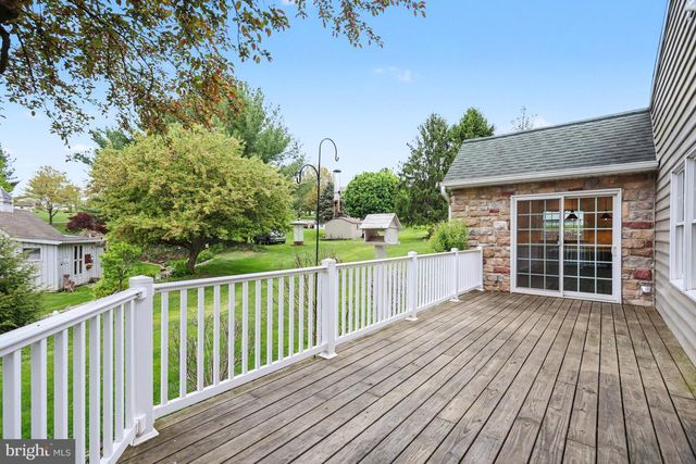 51 TROY DR, Lititz, PA 17543