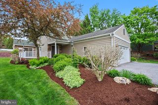 51 TROY DR, Lititz, PA 17543