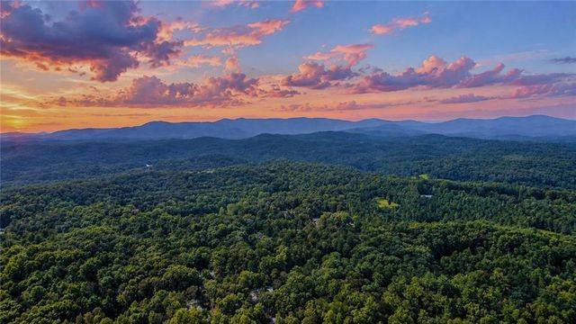 525 Gallery Court, Ellijay, GA 30540