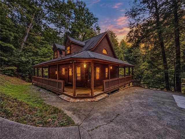 525 Gallery Court, Ellijay, GA 30540