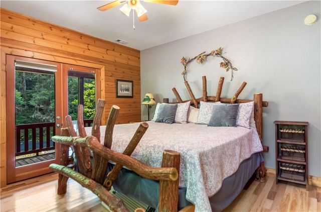 525 Gallery Court, Ellijay, GA 30540