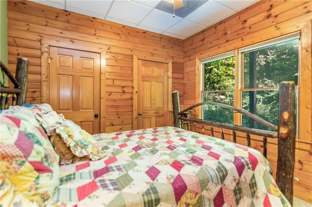 525 Gallery Court, Ellijay, GA 30540