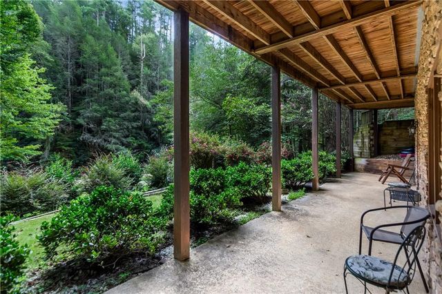 525 Gallery Court, Ellijay, GA 30540