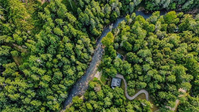 525 Gallery Court, Ellijay, GA 30540