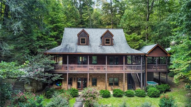 525 Gallery Court, Ellijay, GA 30540