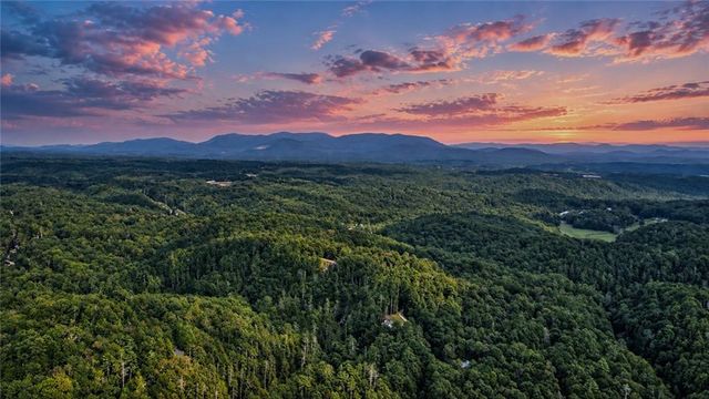 525 Gallery Court, Ellijay, GA 30540