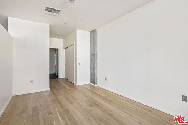 1155 S Grand Avenue 508, Los Angeles, CA 90015