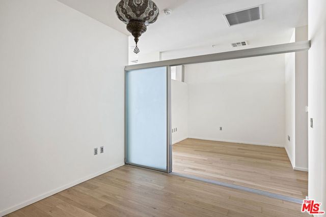 1155 S Grand Avenue 508, Los Angeles, CA 90015