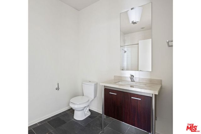 1155 S Grand Avenue 508, Los Angeles, CA 90015