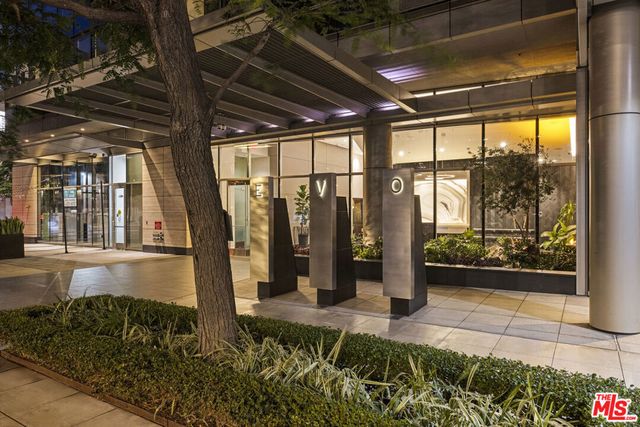 1155 S Grand Avenue 508, Los Angeles, CA 90015