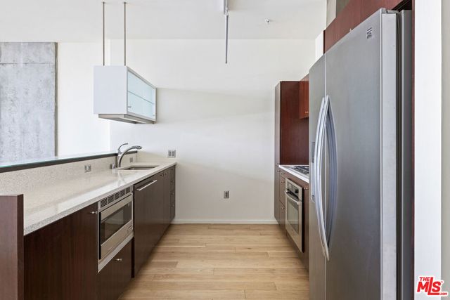 1155 S Grand Avenue 508, Los Angeles, CA 90015