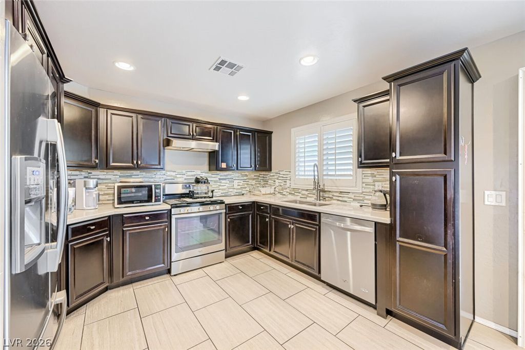 3708 Rocklin Peak Avenue, North Las Vegas, NV 89081 — photo 2