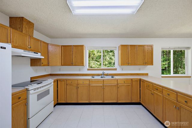 20820 127th Avenue E, Graham, WA 98338