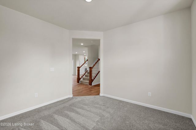 8417 Hollis Vw Way, Louisville, KY 40214