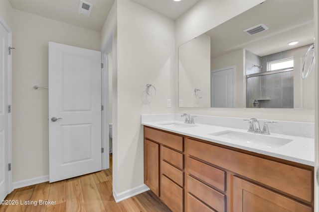 8417 Hollis Vw Way, Louisville, KY 40214