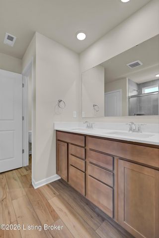 8417 Hollis Vw Way, Louisville, KY 40214