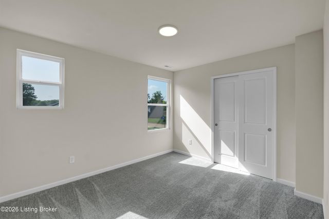 8417 Hollis Vw Way, Louisville, KY 40214