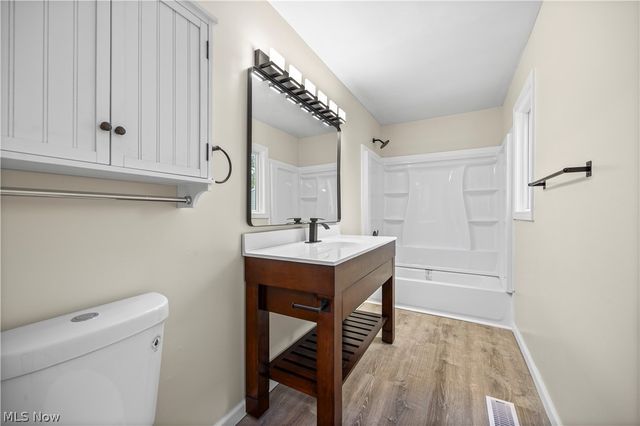 624 Eastern Heights Boulevard, Elyria, OH 44035