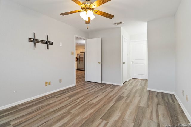 4119 Medical Dr Apt F203, San Antonio, TX 78229