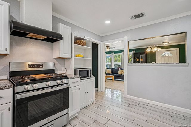 339 FUTURE DR, San Antonio, TX 78213