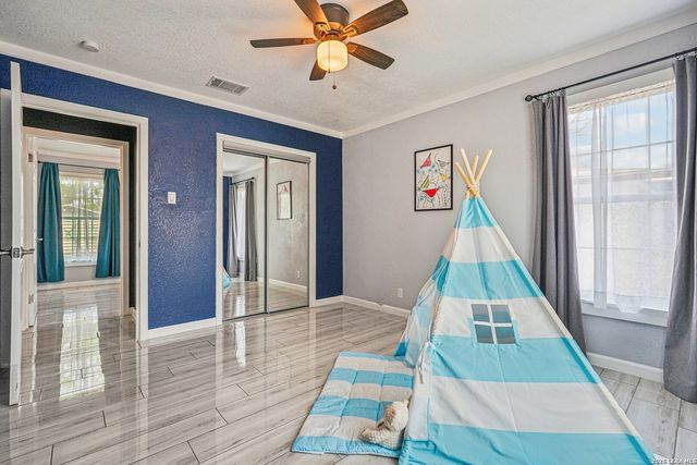 339 FUTURE DR, San Antonio, TX 78213